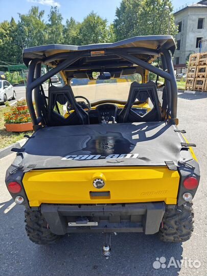 BRP Can-Am Commander 800, 2014