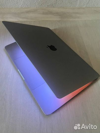 MacBook Pro 13 2017 TouchBar