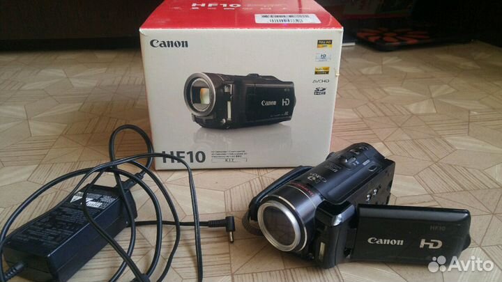Видеокамера Canon HF10