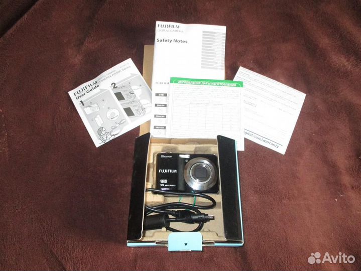 Цифровой фотоаппарат Fujifilm AX550 (неисправен)
