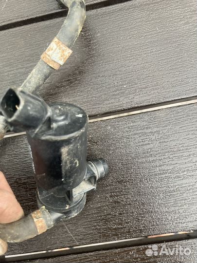 Насос омывателя фар toyota lexus