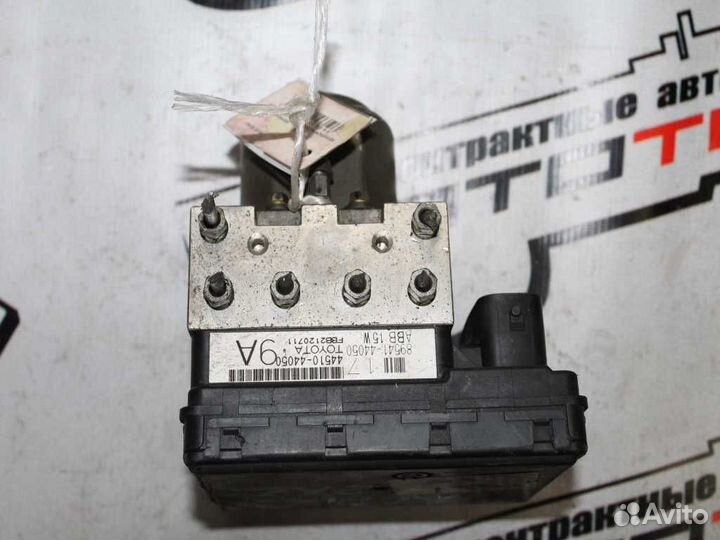 Блок ABS toyota avensis verso ipsum picnic ACM20 A