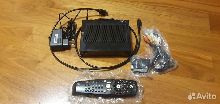Домашний цифровой iptv декодер Motorola VIP1003G