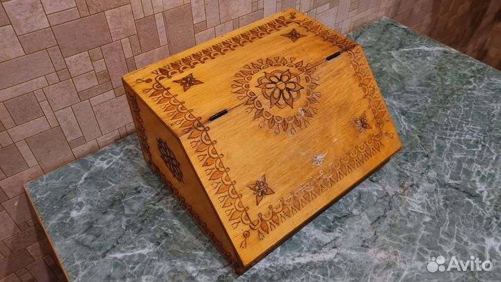 Хлебница деревянная