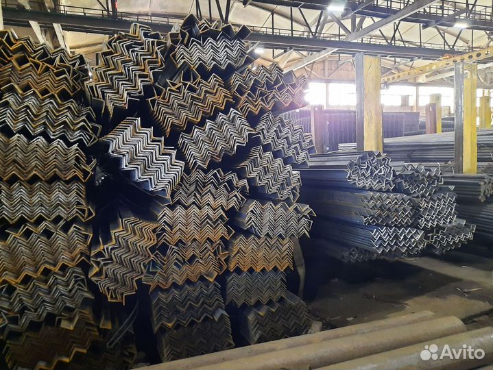 Уголок стальной