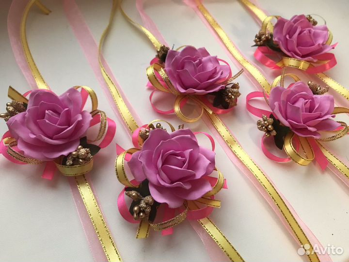 Браслеты подружкам невесты, бабочки друзьям жениха