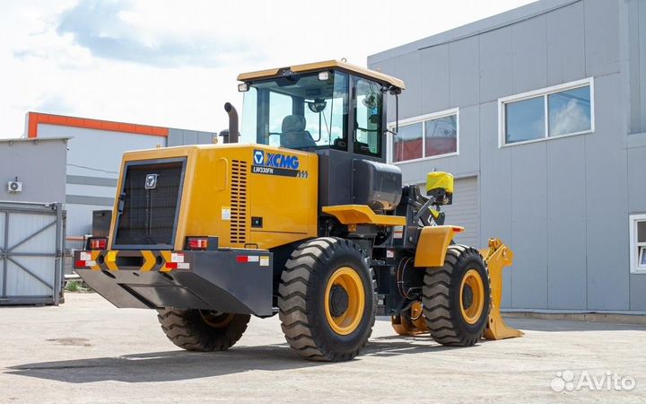Фронтальный погрузчик XCMG LW330FN, 2023