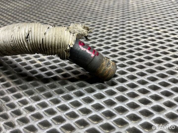 Патрубок отопителя Ford Transit 2.4L