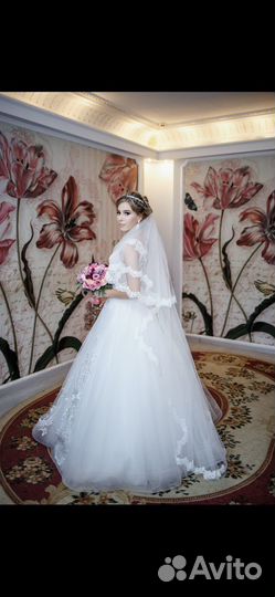 Свадебное платье