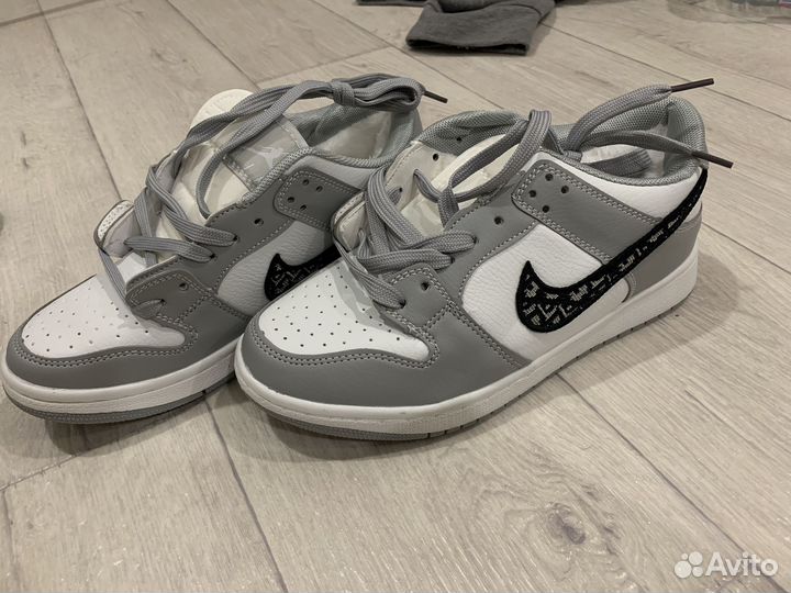 Кроссовки найк