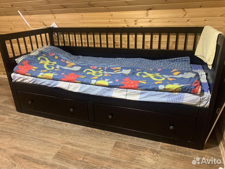 Кровать двухспальная с матрасом бу