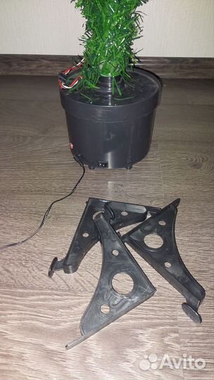 Елка искусственная со встроенной гирляндой 140 см