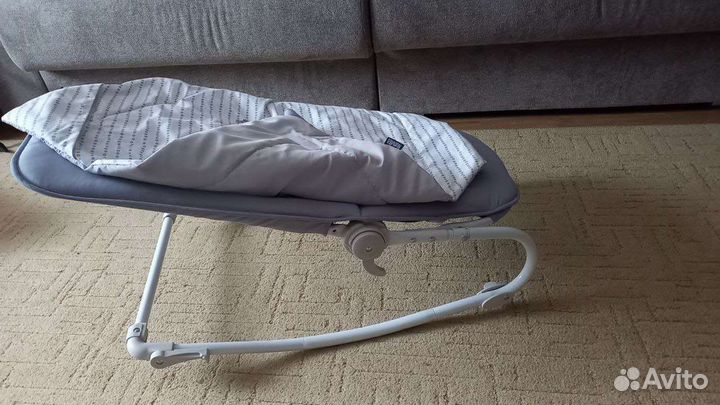 Шезлонг детский с вибрацией