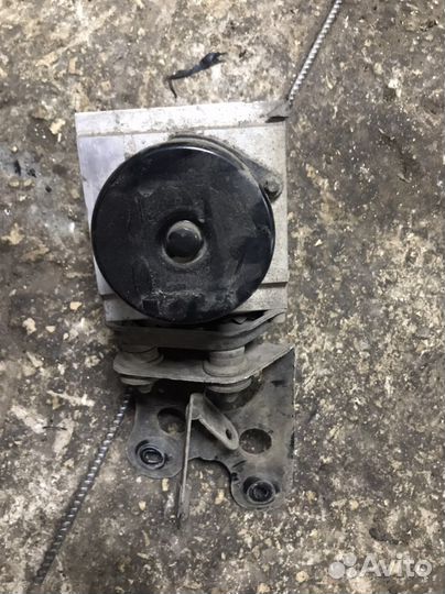 Блок ABS Volkswagen Passat B6