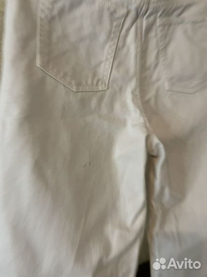 Джинсы белые