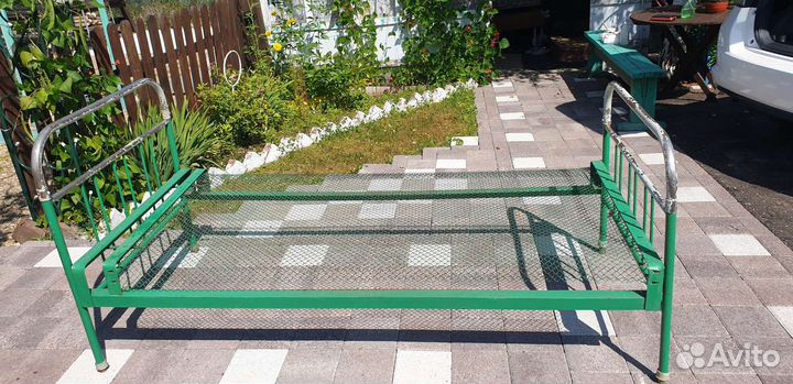 Кровать панцерная полуторка б/у