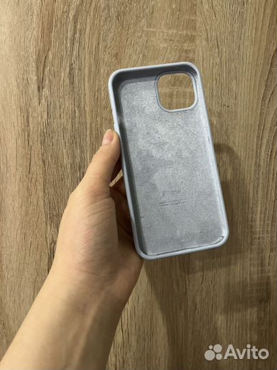 Чехол на iPhone 13