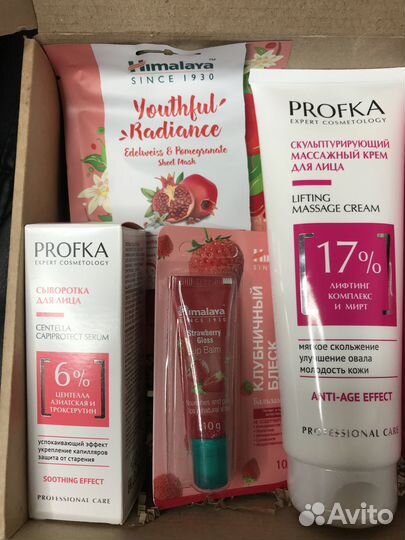 Набор косметики для девушки