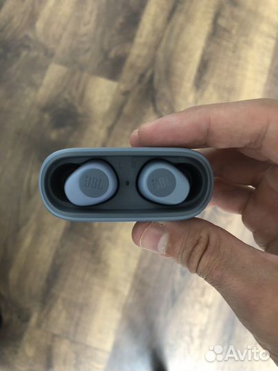 Беспроводные наушники jbl