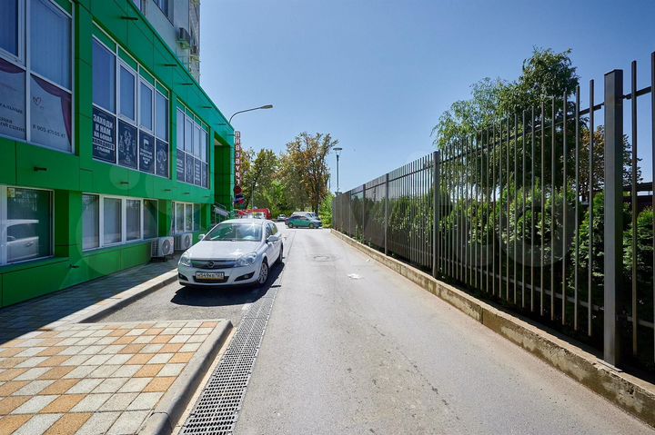 Торговая площадь в ЖК Гарантия, 126.8 м²