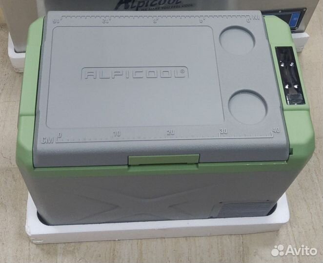 Автохолодильник компрессорный Alpicool X40