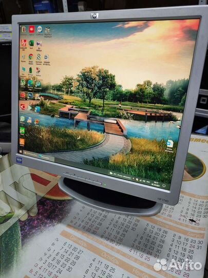 Монитор HP L1740
