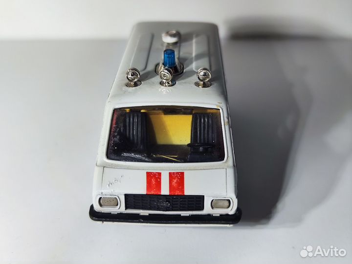 Модель раф 22031, А27, Скорая, СССР, 1:43