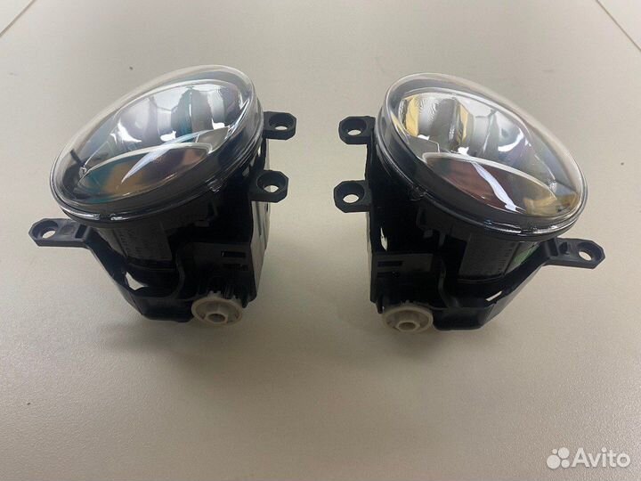 Туманка toyota corolla verso 09- (LED)