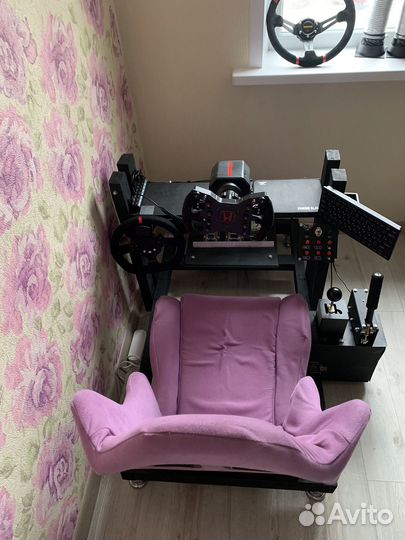 Кокпит для симрейсинга