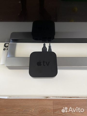 Приставка Apple TV 3 с hdmi кабелем в комплекте