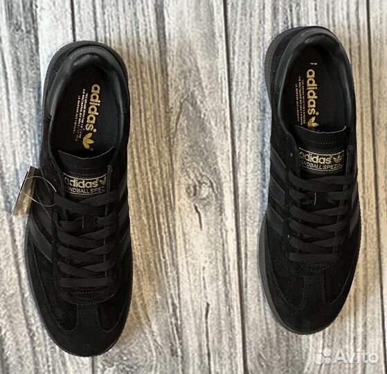 Кроссовки adidas Spezial