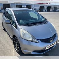 Honda Fit 1.3 CVT, 2009, 186 000 км, с пробегом, цена 590 000 руб.