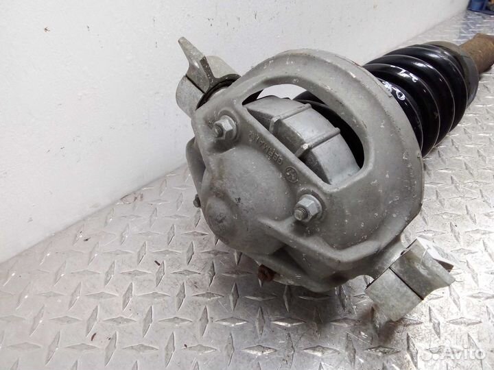 Амортизатор задний L Audi Q7 4L