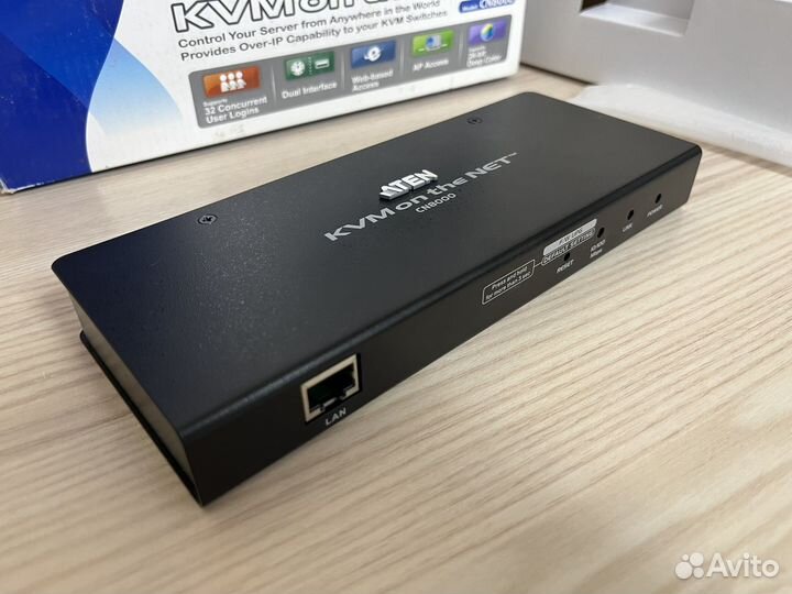 IP KVM Переключатель aten CN8000A