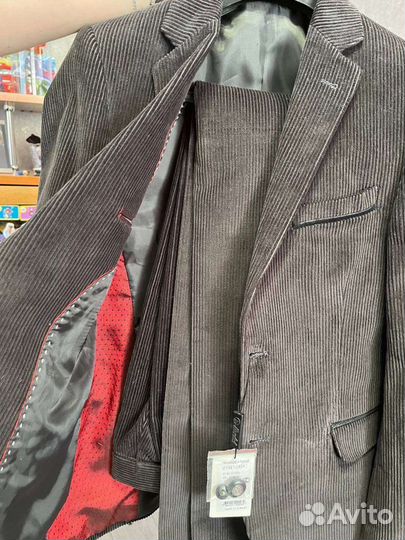 Костюм новый размер 152