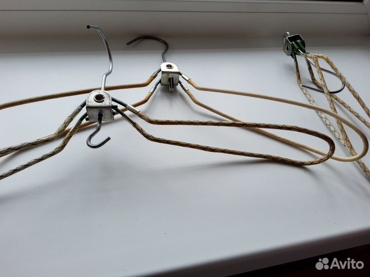 Вешалки винтажные металлические складные