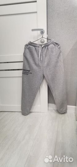 Спортивный костюм женский