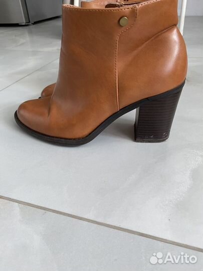 Осенние полуботинки 39р