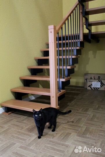 Лестница на второй этаж под ключ