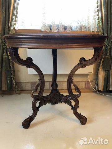 Столик старинный ореховый