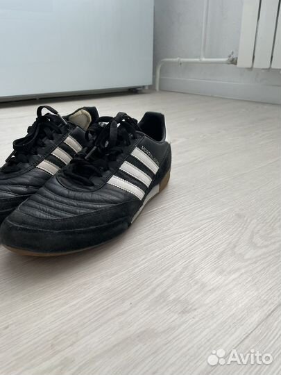 Adidas mundial original