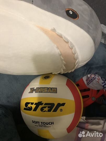 Волейбольный мяч