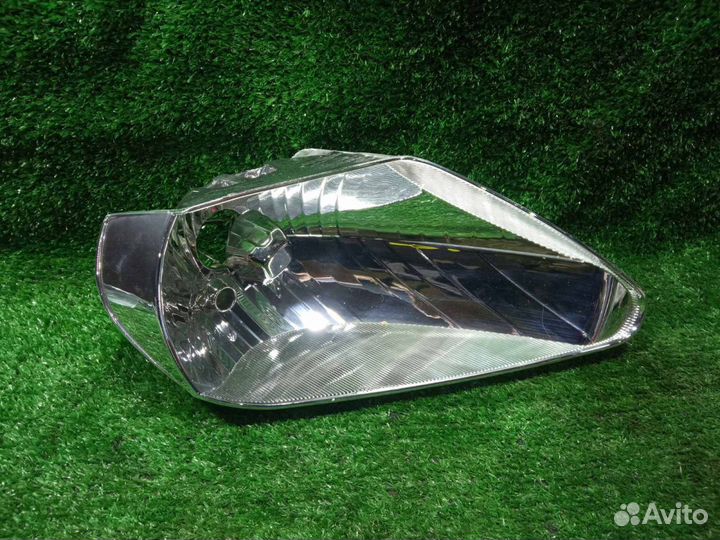 Отражатель фары Rio (11-14) R б/у