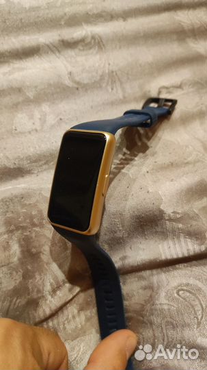 Фитнес браслет Huawei band 6