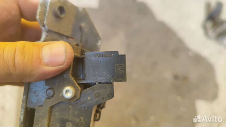 Замок крышки багажника chevrolet orlando