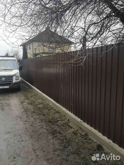 Забор из металла