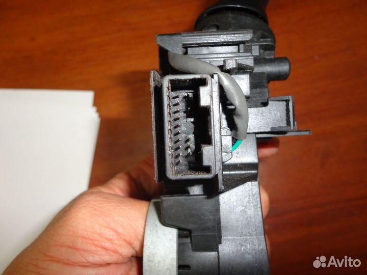 Переключатель подрулевой левый Toyota Rav 4