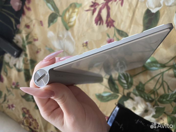 Клавиатура Apple