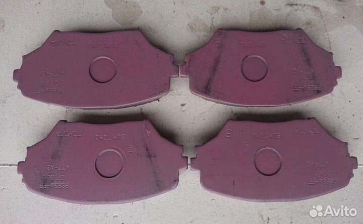 Тормозные колодки передние RAV 4