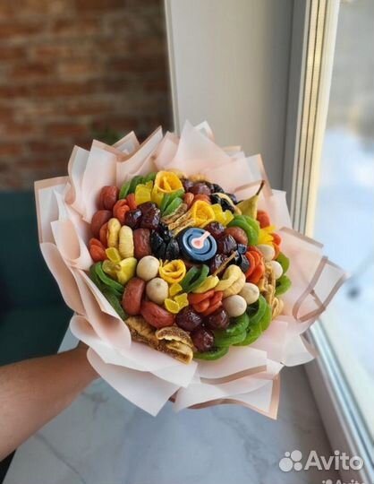 Съедобный букет из сухофруктов